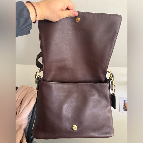 HOLD Coach Vintage Legacy West Shoulder Flap Bag 2001 Mahogany 9828 Costa Rica - Picture 9 of 16